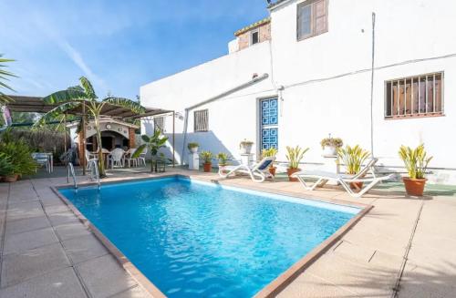 Spacious apartment with sea view in La Riera de Gaia