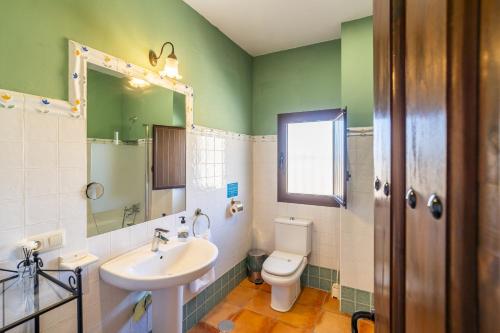 Ένα μπάνιο στο Cubo's Casa Rural La Camorra Cortijo el Puntal