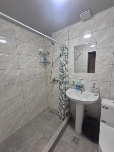 Ένα μπάνιο στο Shinam Hostel