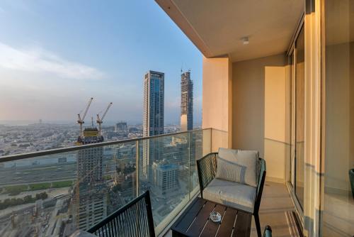 2BR Luxury Apartment in Downtown Opera