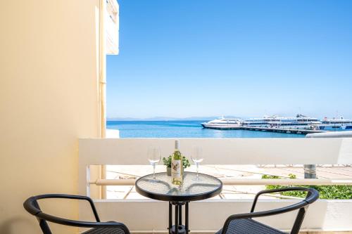 The Sand Suite - Avra Suites