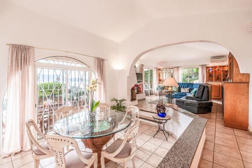 Villa de standing piscine- vue mer panoramique