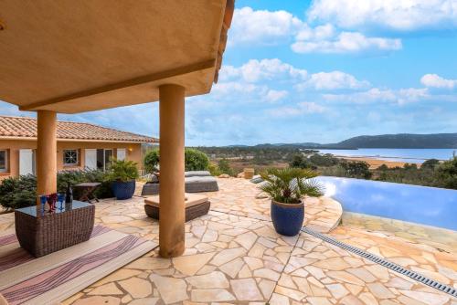 Villa de standing piscine- vue mer panoramique