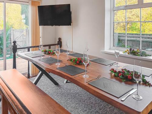 Μια τηλεόραση ή/και κέντρο ψυχαγωγίας στο Harbourside - Uk50226