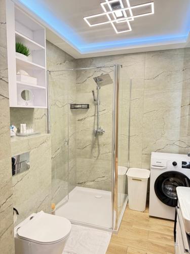 Ένα μπάνιο στο Apartament Księżycowy z garażem FV VAT