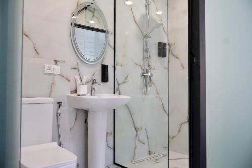 Et badeværelse på New Casa Boutique Hotel