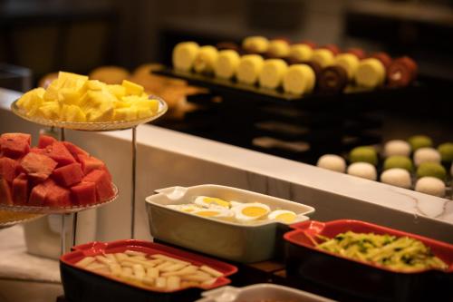 Jídlo v hotelu nebo okolí