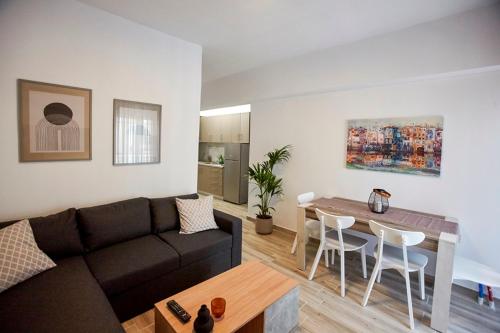 EVRIDIKI & EKAVI suites AXD