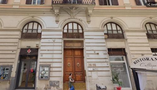 Ampio Appartamento di Design nel Cuore di Roma