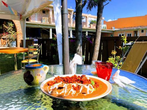 Φαγητό σε αυτό το πανδοχείο ή κάπου εκεί κοντά