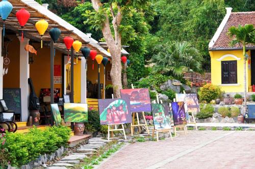 Κήπος έξω από το ANN GARDEN RETREAT by Secret Garden Cat Ba