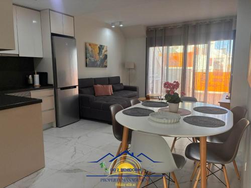 Een keuken of kitchenette bij Sunrise at Finestrat