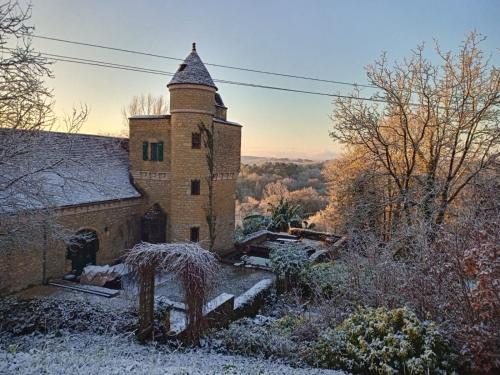 Tower Apartment Sarlat v zimě
