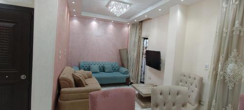 شقة سكنية فاخرة في 6 اكتوبر - للعائلات فقط