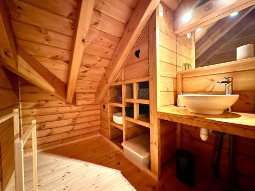 Ένα μπάνιο στο Au Chalet d'Aurélie