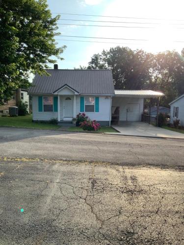 Fotografie z fotogalerie ubytování Cozy Cumberland Cottage v destinaci Jamestown