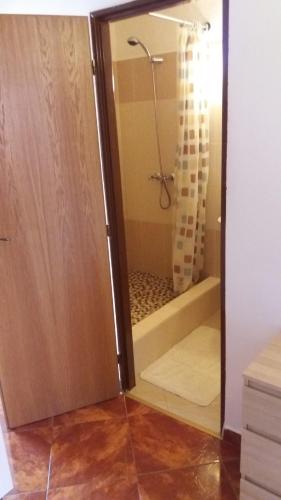 Un baño de Retro Vrbovec