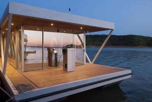 SleepBoat - Cozy Modern Houseboat in Porto