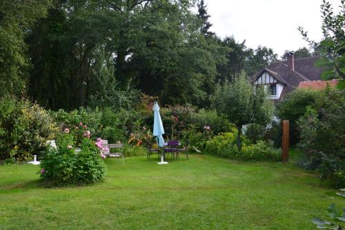 Afbeelding uit fotogalerij van Chambre d'hôtes "Perle", Communs de Bon Hôtel in Ligny-le-Ribault