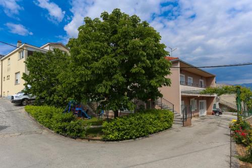 Apartment Mariniva Near Split