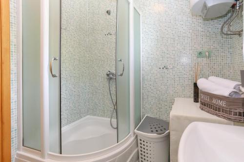 Phòng tắm tại Apartment Mariniva