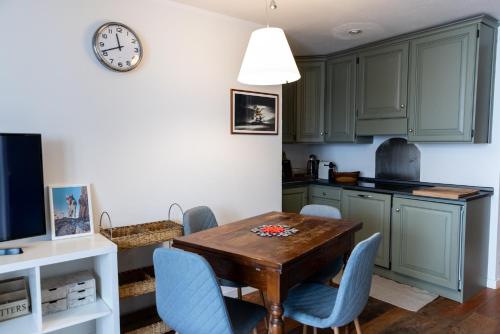 Kuchyň nebo kuchyňský kout v ubytování Pila- ski in ski out- appartamento YUMI