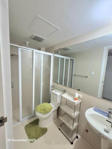 Ένα μπάνιο στο Azure North Bali 26th