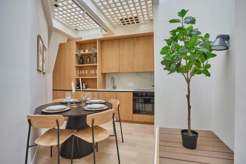 Apartment Le Marais Centre de Paris by Studio Prestige