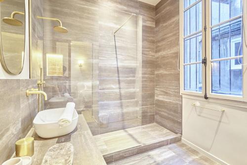 Apartment Le Marais by Studio prestige