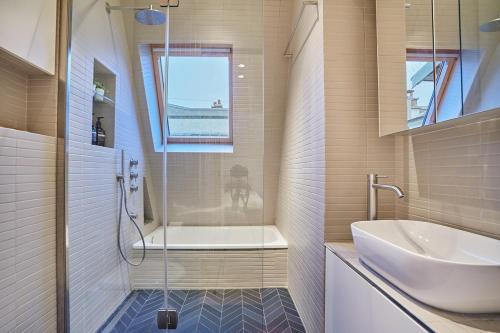 Sublime apartment Center of Paris le Marais