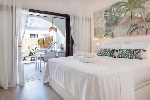 TMS Luxury ApartHotel Las Américas AC&Heated Pool