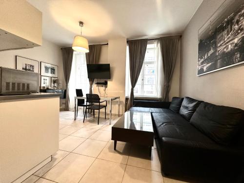 Ratusz 15 Apartment - On Main Square