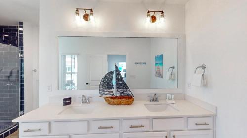 Fotografie z fotogalerie ubytování Luxury Pet-Friendly Home with Game Room & Community Pool v destinaci Orange Beach