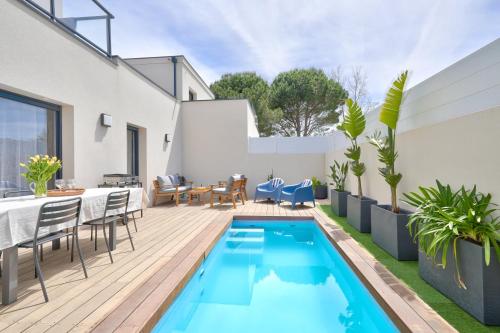 Maison Marly avec piscine privee a Serignan
