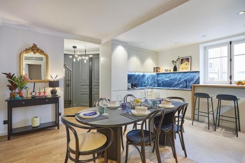 Apartment Notre Dame de Paris by Studio prestige