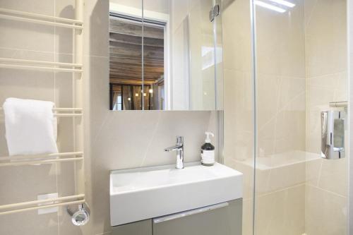 Apartment Le Marais by Studio prestige