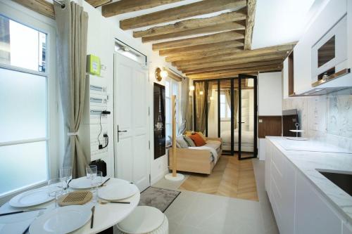 Apartment Le Marais by Studio prestige