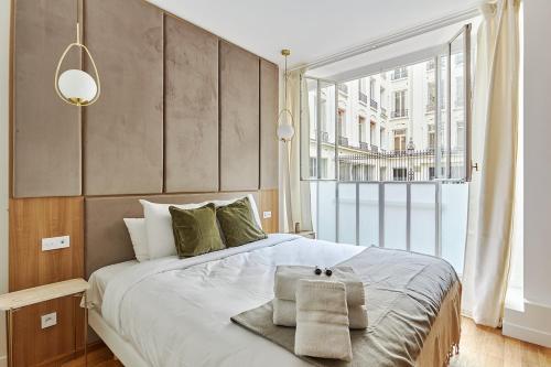 Sublime 3 bedrooms Apartment Center of Paris by Studio Prestige