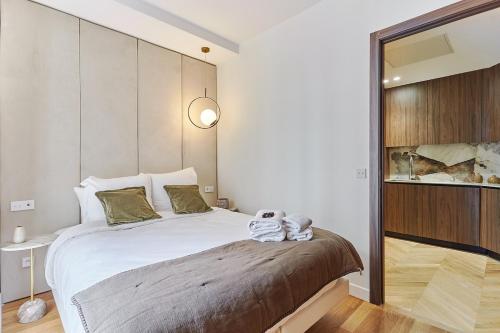 Sublime 3 bedrooms Apartment Center of Paris by Studio Prestige
