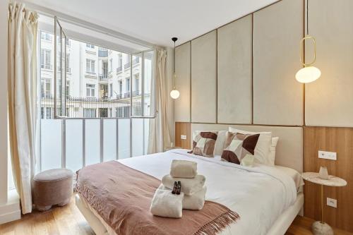 Sublime 3 bedrooms Apartment Center of Paris by Studio Prestige