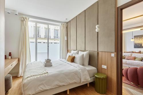 Exceptional 3 bedrooms Apartment Heart of Paris By Studio Prestige