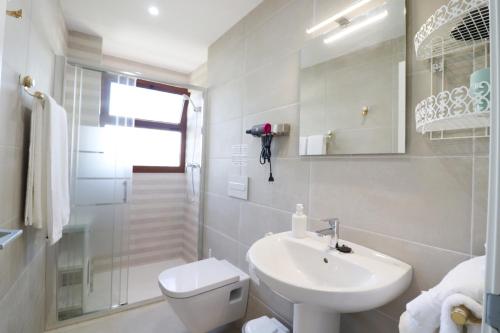 Et badeværelse på Casa Miramar Spainsunrentals