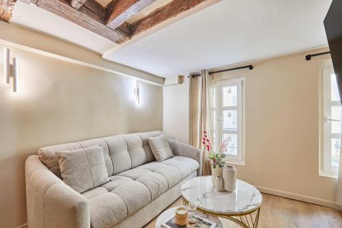 Amazing apartment in Center of Paris