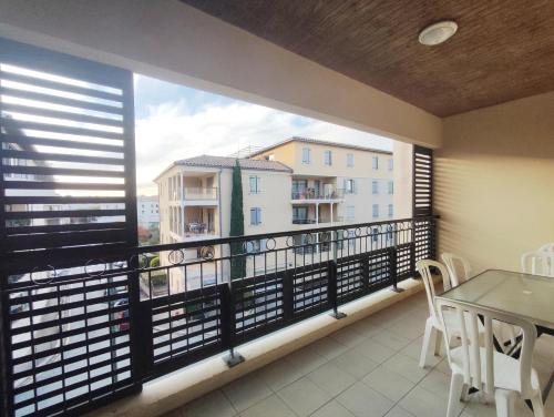 Appartement avec clim et parking à Uzès