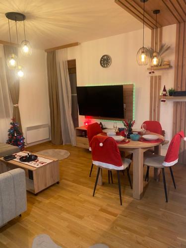 Un televizor și/sau centru de divertisment la Apartman Stojadinovic