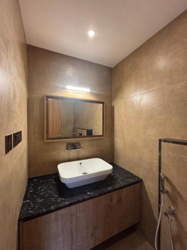 Un baño de Astara Munnar