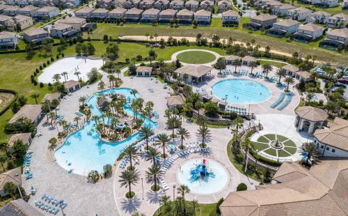 8BR Resort - Cinema, Themed Rooms, Jacuzzi & Game Room! photo 156