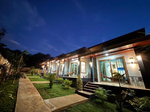 Κήπος έξω από το The Holiday Garden View