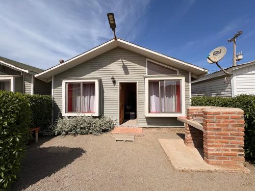 Το κτήριο όπου στεγάζεται  η παραθεριστική κατοικία