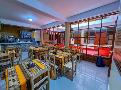 Χώρος καθιστικού στο krusty Backpackers Hostel B&B